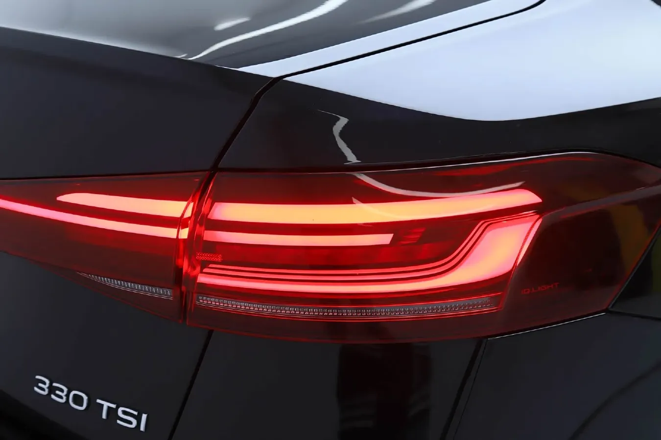 2023 Volkswagen Passat 2.0T 186HP L4 7DCT,autocango,china used car exporter,china ev exporter,chinese used car exporter,chinese used ev exporter