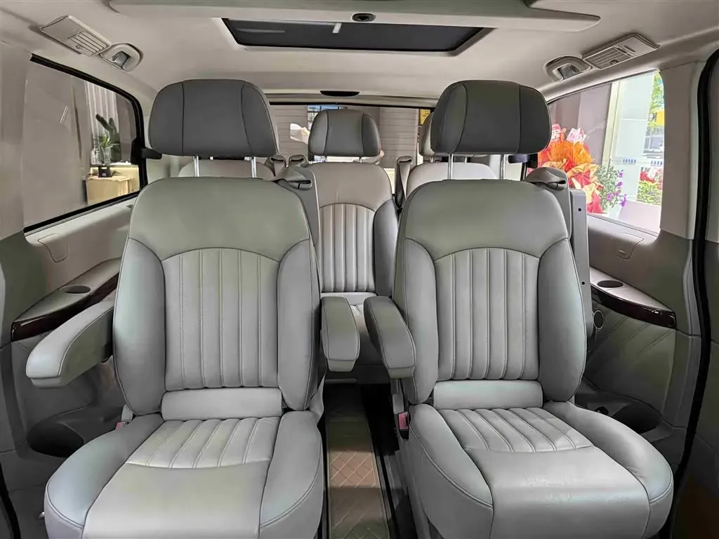 2015 Mercedes-Benz Viano 3.0L 224HP V6 5AT,autocango,china used car exporter,china ev exporter,chinese used car exporter,chinese used ev exporter