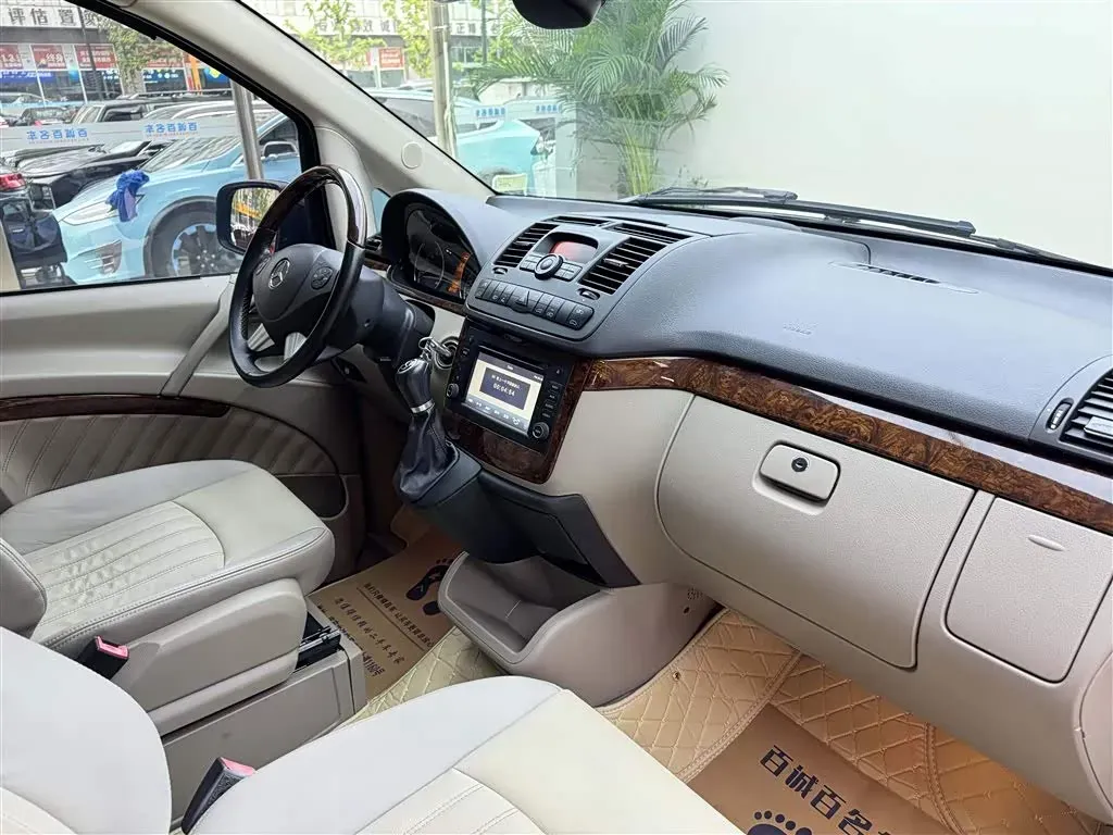 2015 Mercedes-Benz Viano 3.0L 224HP V6 5AT,autocango,china used car exporter,china ev exporter,chinese used car exporter,chinese used ev exporter