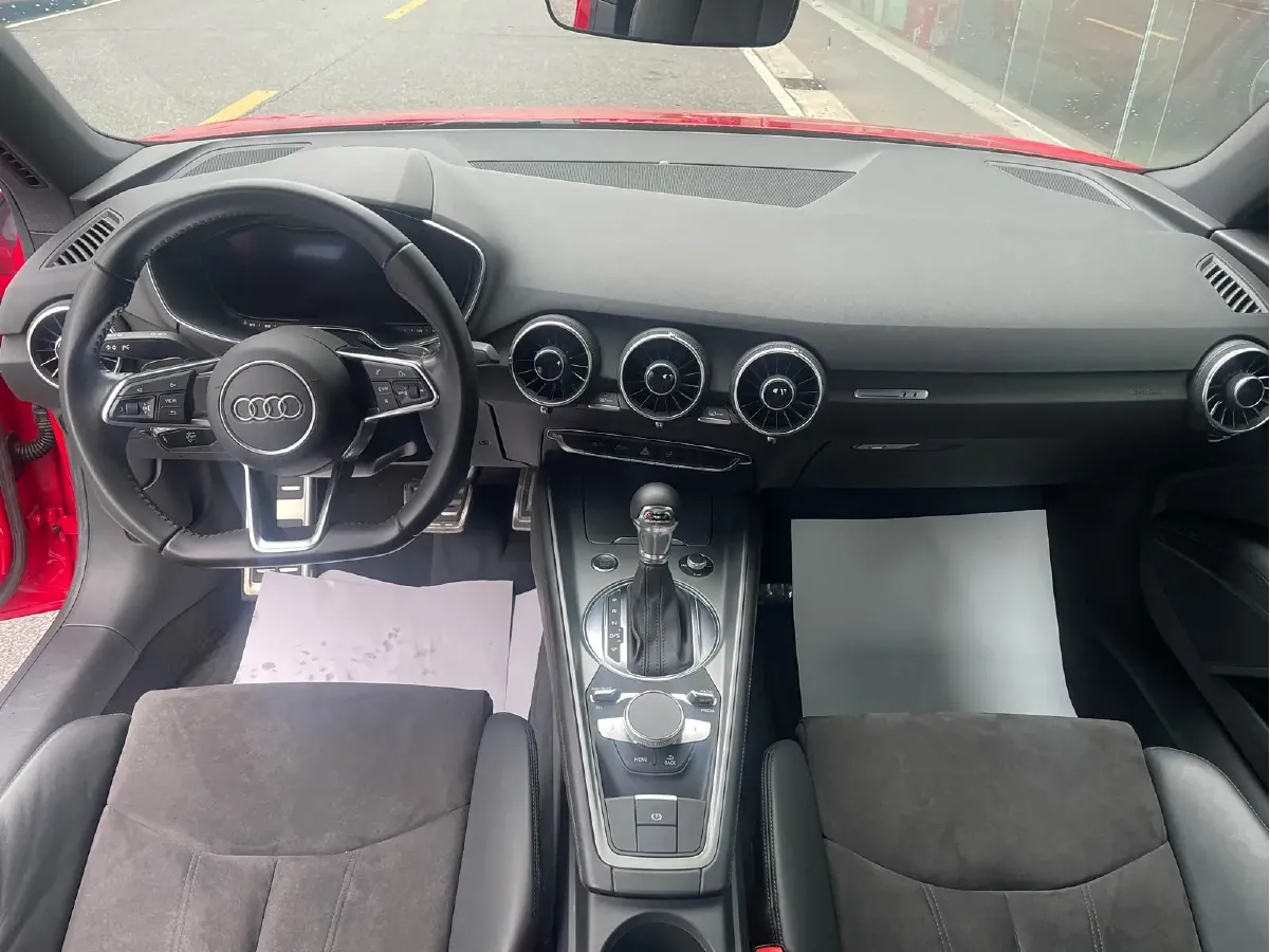 2015 Audi TT 2.0T 230HP L4 6DCT,autocango,china used car exporter,china ev exporter,chinese used car exporter,chinese used ev exporter