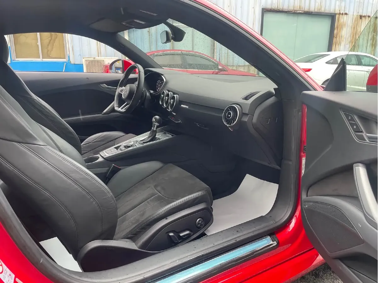 2015 Audi TT 2.0T 230HP L4 6DCT,autocango,china used car exporter,china ev exporter,chinese used car exporter,chinese used ev exporter