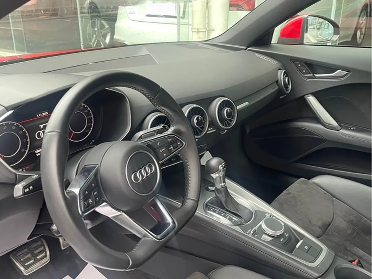 2015 Audi TT 2.0T 230HP L4 6DCT,autocango,china used car exporter,china ev exporter,chinese used car exporter,chinese used ev exporter