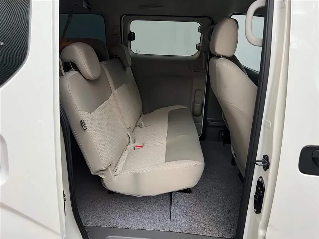 2014 Nissan NV200 1.6L 124HP L4 CVT,autocango,china used car exporter,china ev exporter,chinese used car exporter,chinese used ev exporter