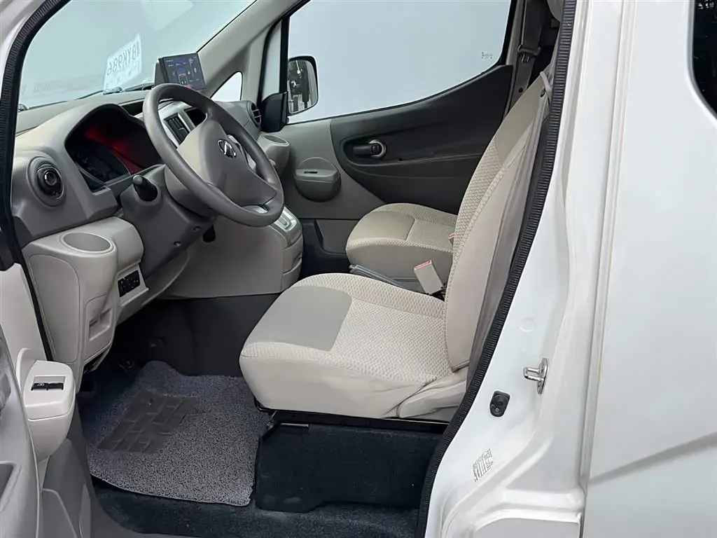 2014 Nissan NV200 1.6L 124HP L4 CVT,autocango,china used car exporter,china ev exporter,chinese used car exporter,chinese used ev exporter