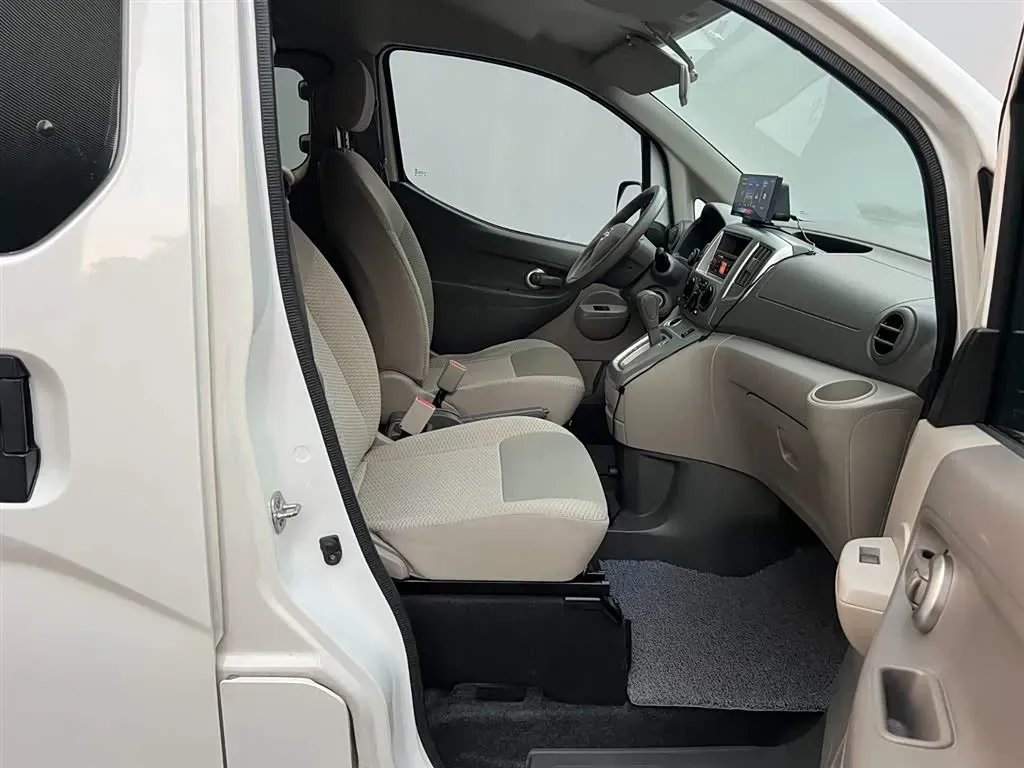 2014 Nissan NV200 1.6L 124HP L4 CVT,autocango,china used car exporter,china ev exporter,chinese used car exporter,chinese used ev exporter