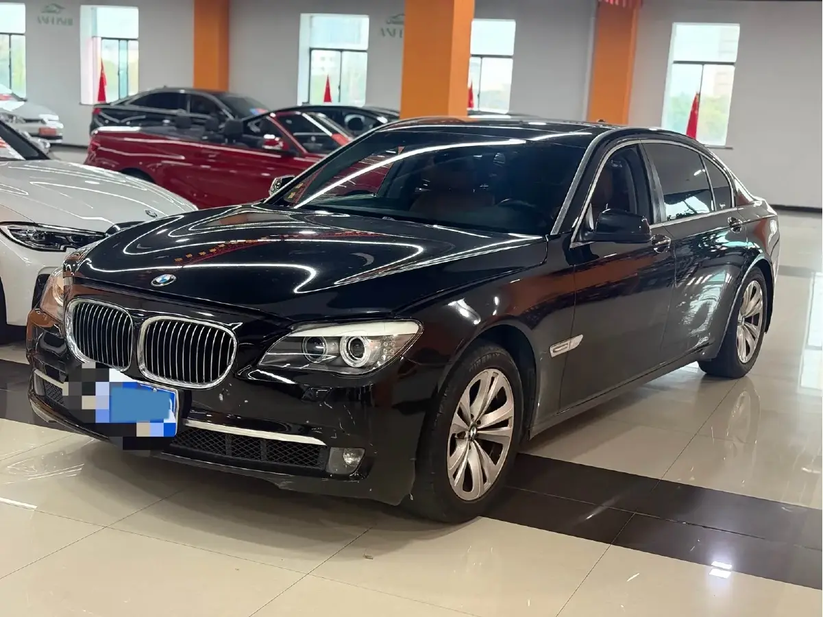 2009 BMW 7 Series 3.0L 258HP L6 6AT