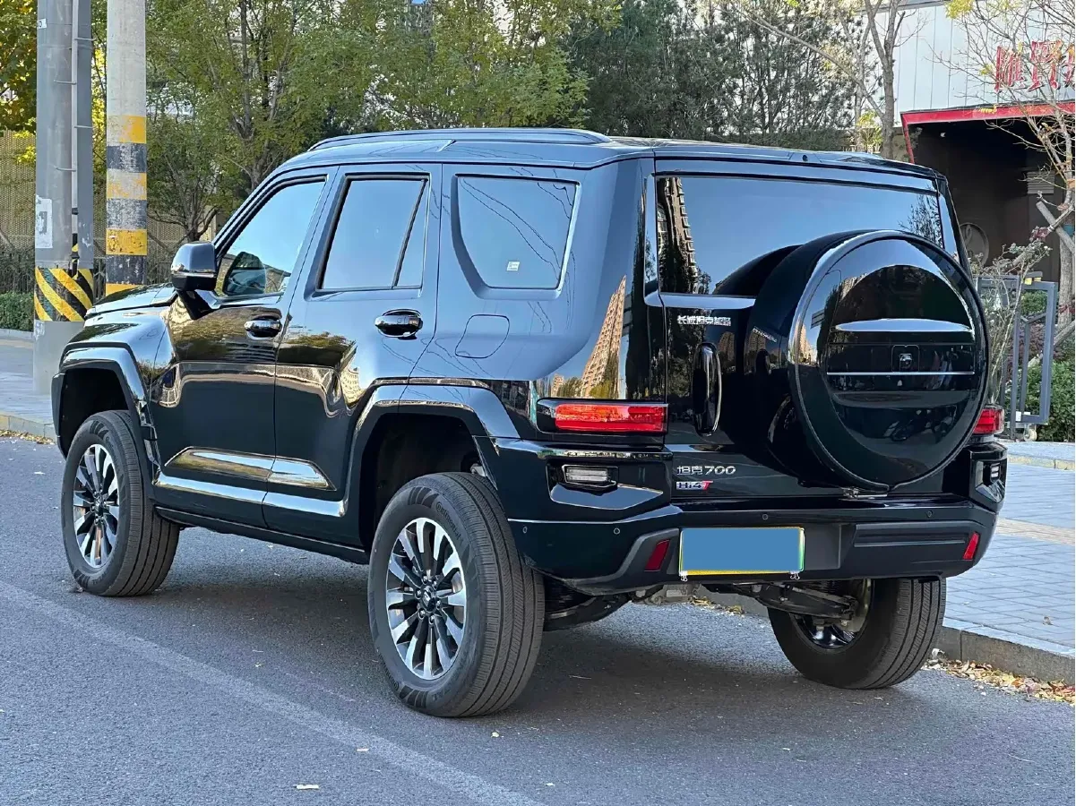 2024 Tank 700 3.0T 360HP V6 9AT PHEV 37.1KWH,autocango,china used car exporter,china ev exporter,chinese used car exporter,chinese used ev exporter