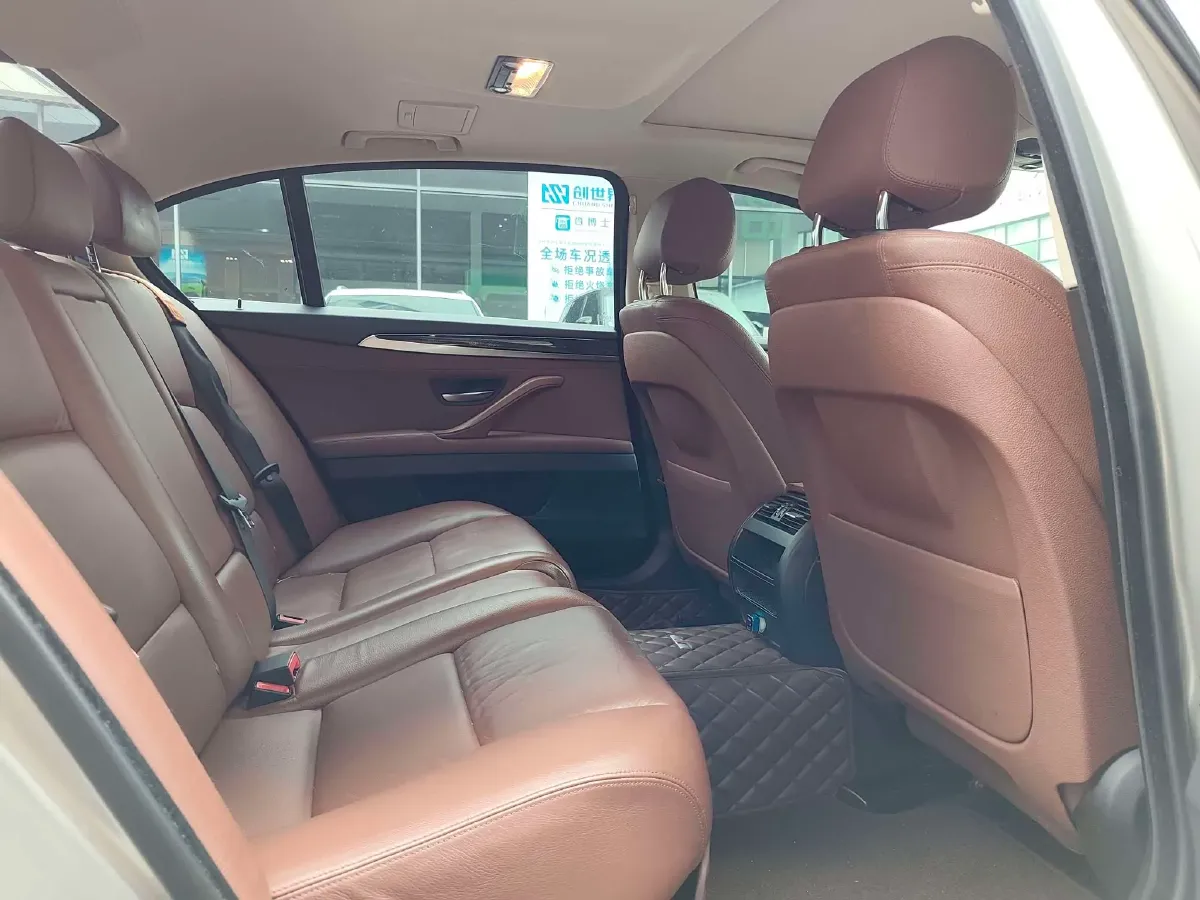 2017 BMW 5 Series 2.0T 184HP L4 8AT,autocango,china used car exporter,china ev exporter,chinese used car exporter,chinese used ev exporter