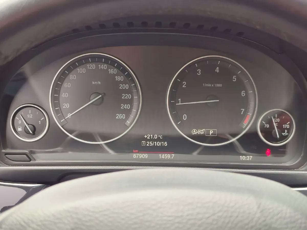 2017 BMW 5 Series 2.0T 184HP L4 8AT,autocango,china used car exporter,china ev exporter,chinese used car exporter,chinese used ev exporter