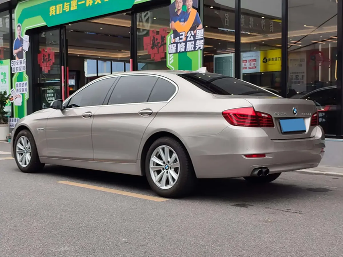 2017 BMW 5 Series 2.0T 184HP L4 8AT,autocango,china used car exporter,china ev exporter,chinese used car exporter,chinese used ev exporter
