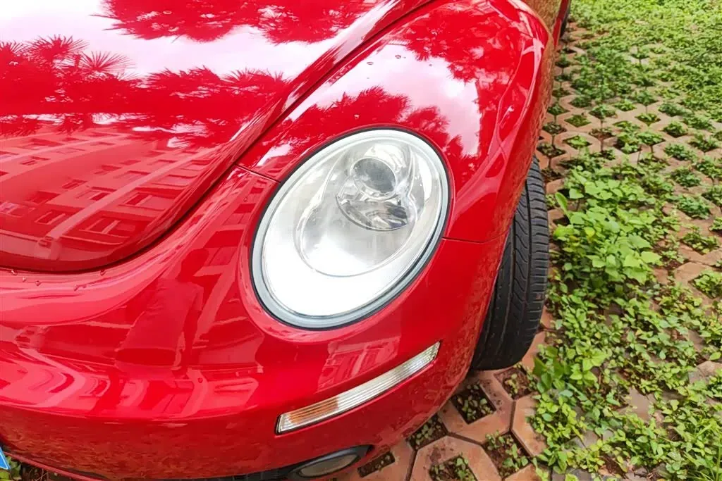 2010 Volkswagen Beetle 2.0L 115HP L4 6AT,autocango,china used car exporter,china ev exporter,chinese used car exporter,chinese used ev exporter