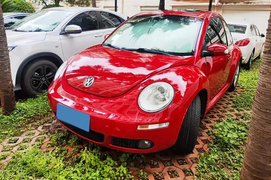 2010 Volkswagen Beetle 2.0L 115HP L4 6AT,autocango,china used car exporter,china ev exporter,chinese used car exporter,chinese used ev exporter