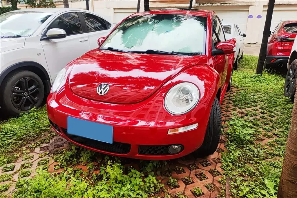 2010 Volkswagen Beetle 2.0L 115HP L4 6AT,autocango,china used car exporter,china ev exporter,chinese used car exporter,chinese used ev exporter
