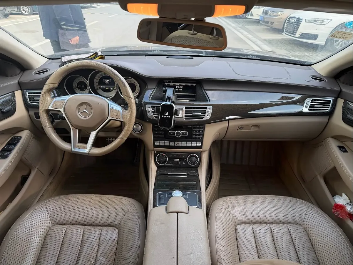 2013 Mercedes-Benz CLS Class 3.5L 306HP V6 7AT,autocango,china used car exporter,china ev exporter,chinese used car exporter,chinese used ev exporter