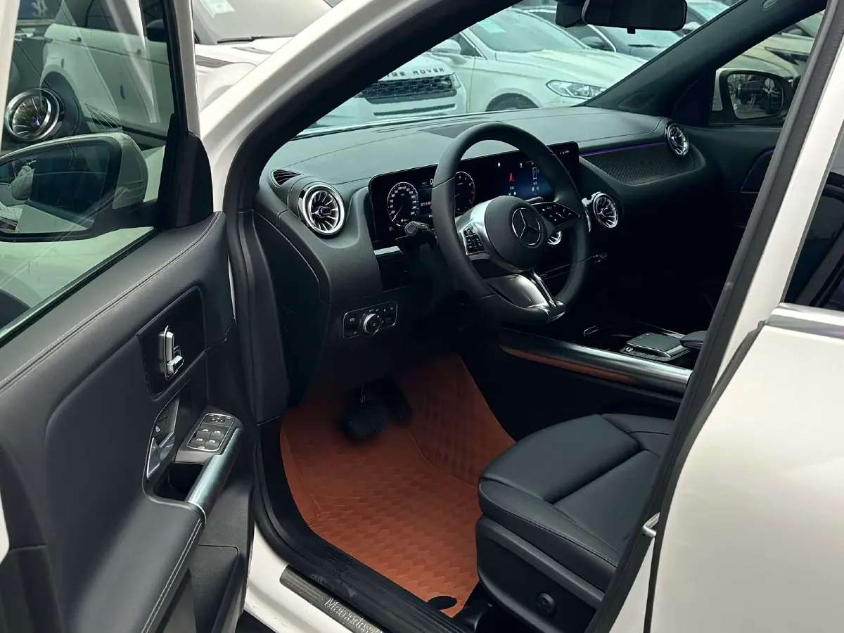 2024 Mercedes-Benz GLA Class 2.0T 190HP L4 8DCT,autocango,china used car exporter,china ev exporter,chinese used car exporter,chinese used ev exporter