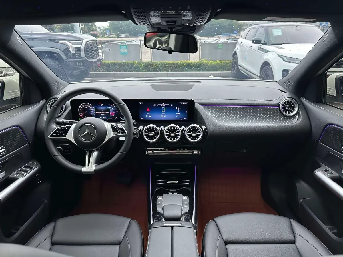 2024 Mercedes-Benz GLA Class 2.0T 190HP L4 8DCT,autocango,china used car exporter,china ev exporter,chinese used car exporter,chinese used ev exporter