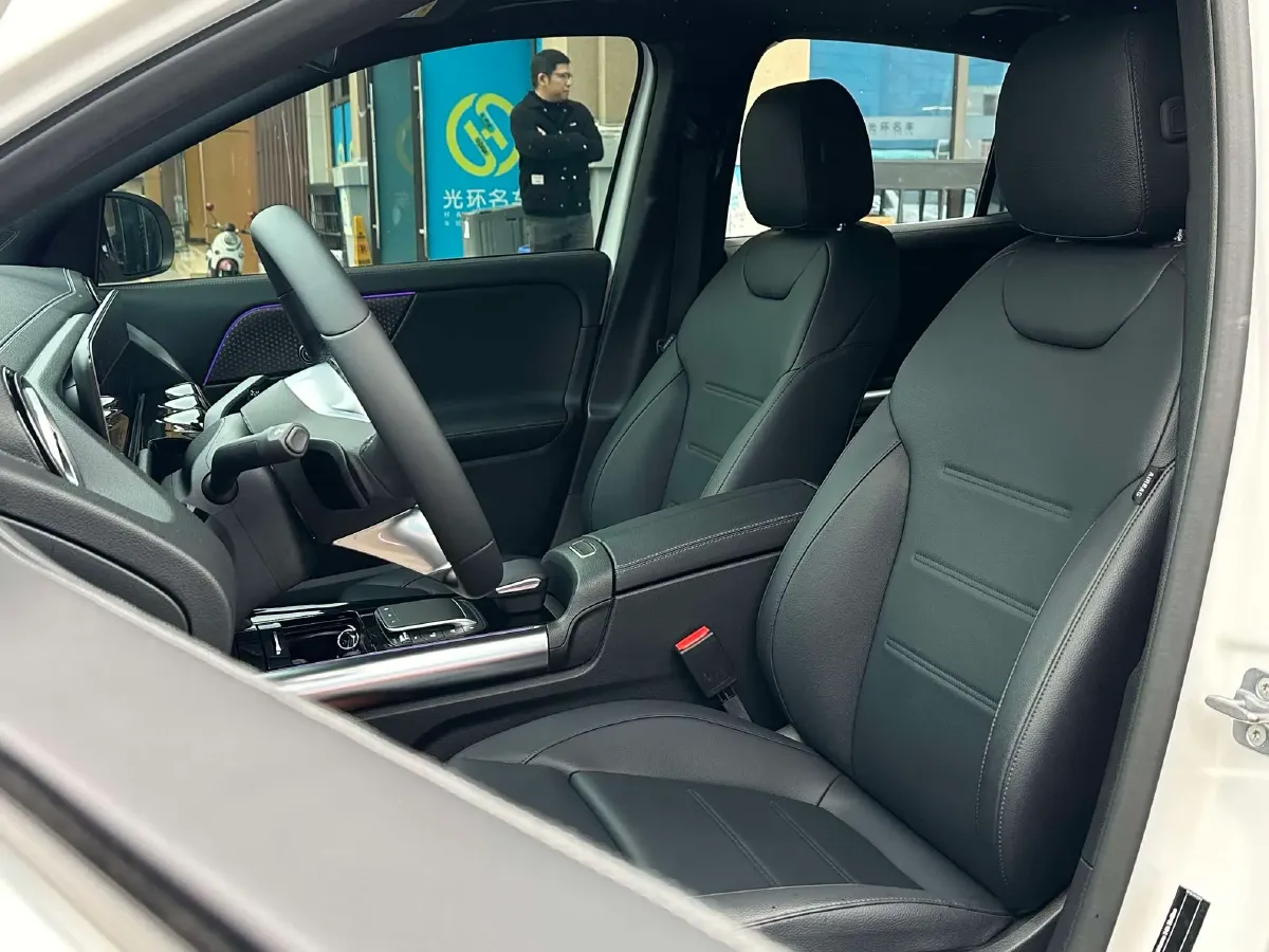 2024 Mercedes-Benz GLA Class 2.0T 190HP L4 8DCT,autocango,china used car exporter,china ev exporter,chinese used car exporter,chinese used ev exporter