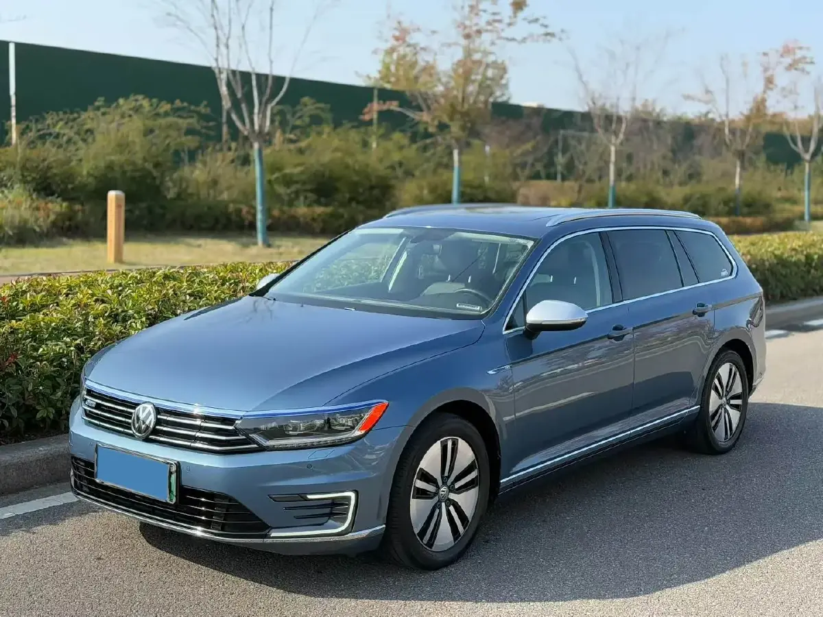 2019 Volkswagen Alltrack 1.4T 156HP L4 6DCT PHEV 9.9KWH
