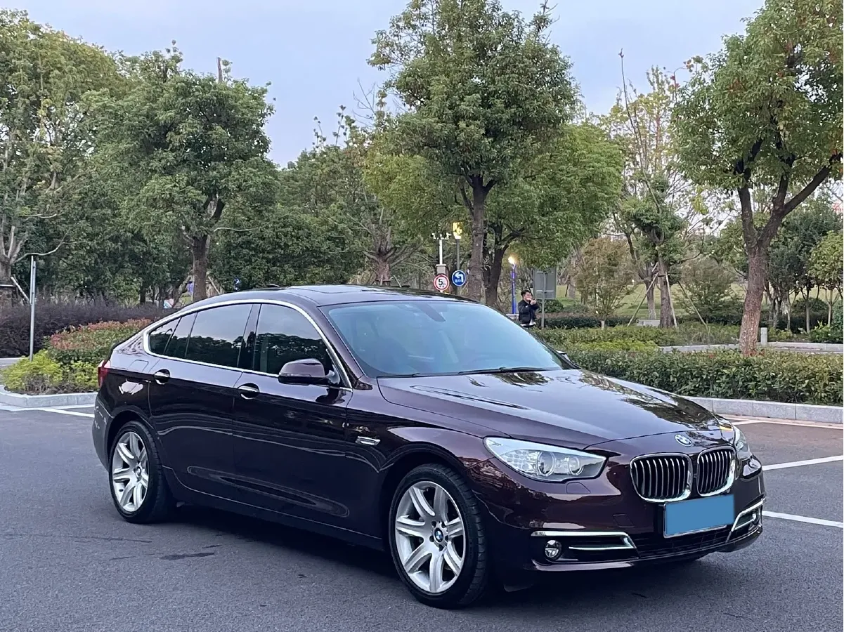 2014 BMW 5 Series GT 3.0T 306HP L6 8AT,autocango,china used car exporter,china ev exporter,chinese used car exporter,chinese used ev exporter