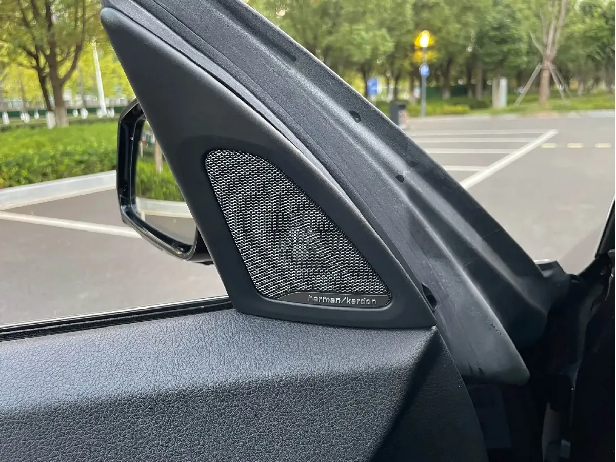 2014 BMW 5 Series GT 3.0T 306HP L6 8AT,autocango,china used car exporter,china ev exporter,chinese used car exporter,chinese used ev exporter