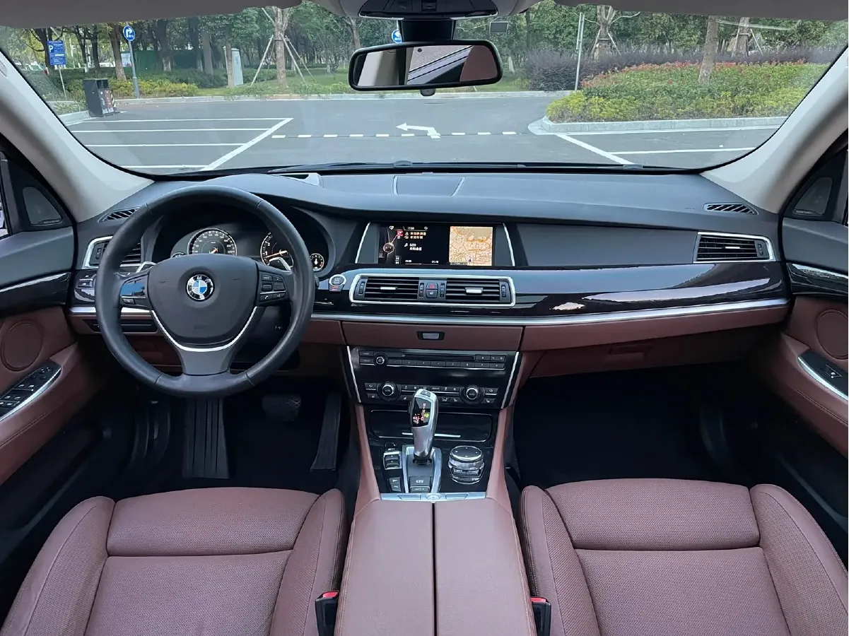 2014 BMW 5 Series GT 3.0T 306HP L6 8AT,autocango,china used car exporter,china ev exporter,chinese used car exporter,chinese used ev exporter