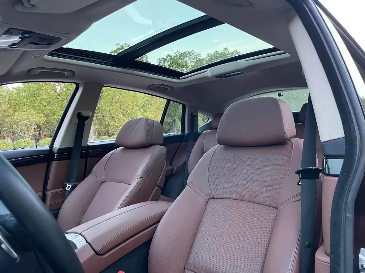 2014 BMW 5 Series GT 3.0T 306HP L6 8AT,autocango,china used car exporter,china ev exporter,chinese used car exporter,chinese used ev exporter