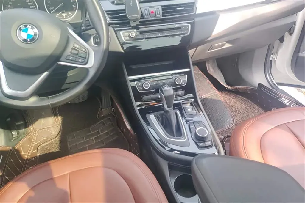 2016 BMW 2 Series Wagon 1.5T 136HP L3 6AT,autocango,china used car exporter,china ev exporter,chinese used car exporter,chinese used ev exporter