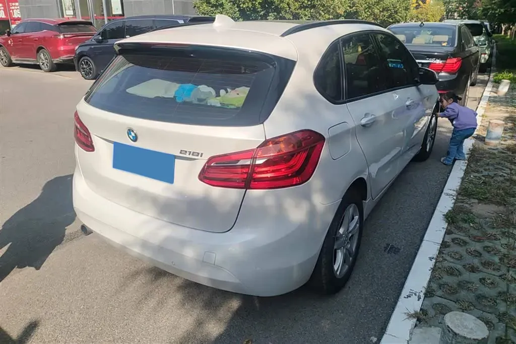 2016 BMW 2 Series Wagon 1.5T 136HP L3 6AT,autocango,china used car exporter,china ev exporter,chinese used car exporter,chinese used ev exporter
