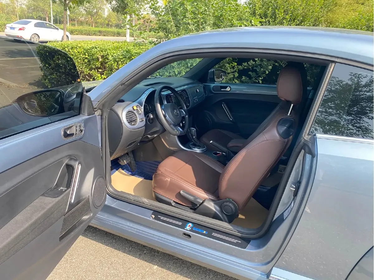 2017 Volkswagen Beetle 1.2T 105HP L4 7DCT,autocango,china used car exporter,china ev exporter,chinese used car exporter,chinese used ev exporter