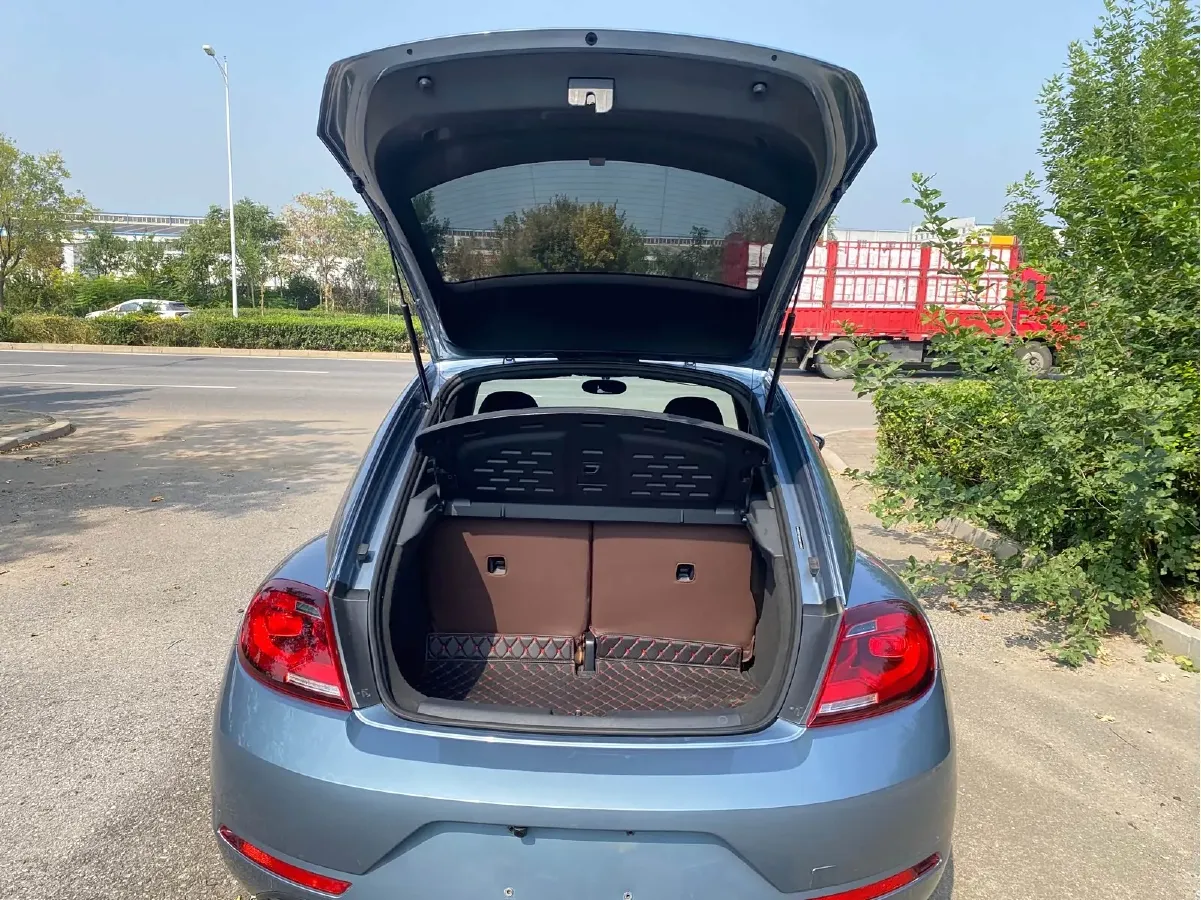 2017 Volkswagen Beetle 1.2T 105HP L4 7DCT,autocango,china used car exporter,china ev exporter,chinese used car exporter,chinese used ev exporter