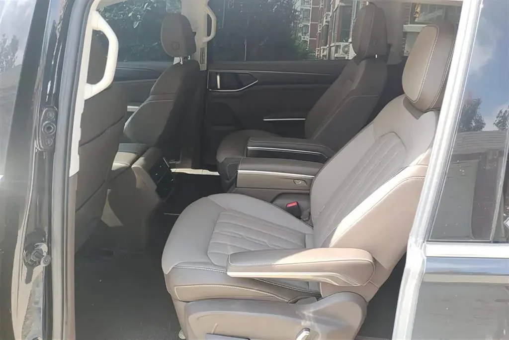 2022 Volkswagen Viloran 2.0T 186HP L4 7DCT,autocango,china used car exporter,china ev exporter,chinese used car exporter,chinese used ev exporter