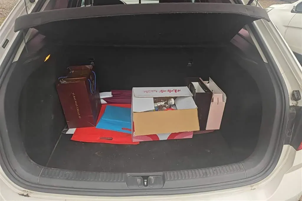 2017 Volkswagen Gran Lavida 1.6L 110HP L4 6AT,autocango,china used car exporter,china ev exporter,chinese used car exporter,chinese used ev exporter