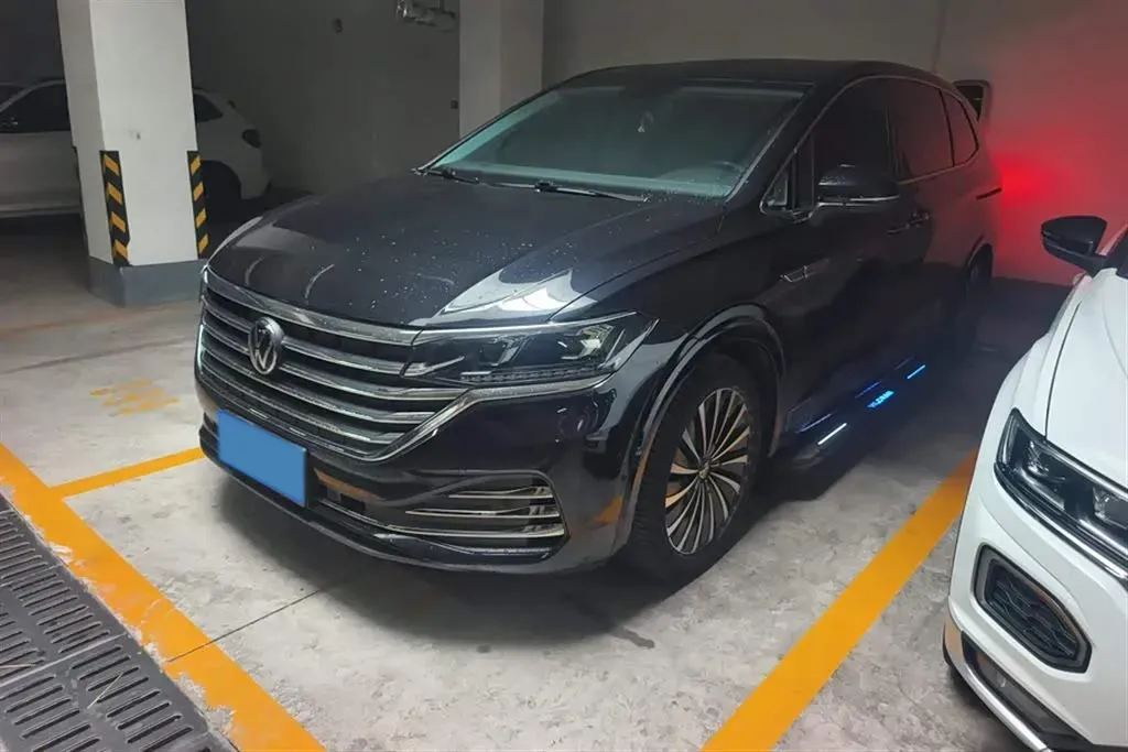2020 Volkswagen Viloran 2.0T 186HP L4 7DCT,autocango,china used car exporter,china ev exporter,chinese used car exporter,chinese used ev exporter