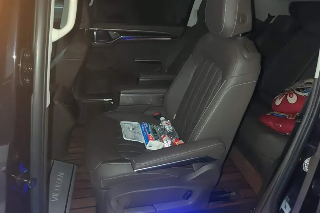 2020 Volkswagen Viloran 2.0T 186HP L4 7DCT,autocango,china used car exporter,china ev exporter,chinese used car exporter,chinese used ev exporter