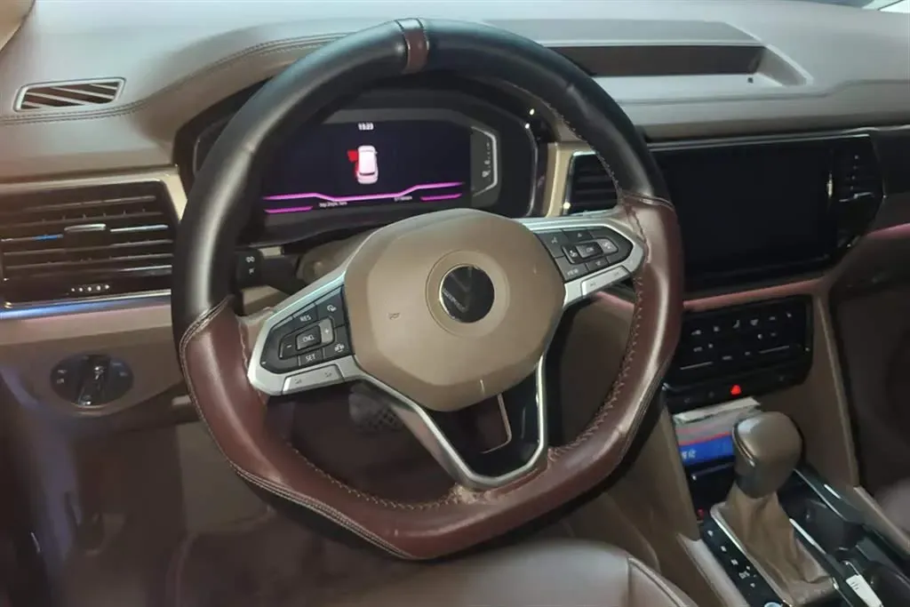 2020 Volkswagen Viloran 2.0T 186HP L4 7DCT,autocango,china used car exporter,china ev exporter,chinese used car exporter,chinese used ev exporter