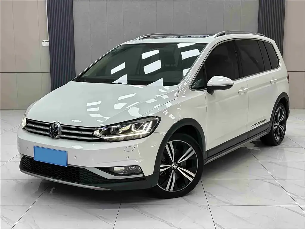 2018 Volkswagen Touran 1.4T 150HP L4 7DCT