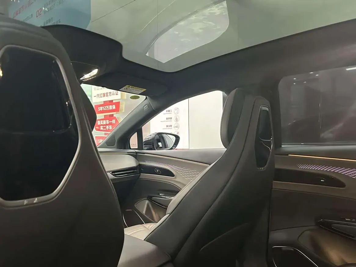 2024 HongQi EH7 BEV 111KWH,autocango,china used car exporter,china ev exporter,chinese used car exporter,chinese used ev exporter