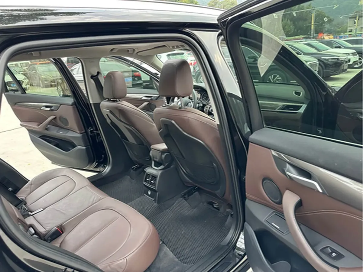 2016 BMW X1 2.0T 192HP L4 8AT,autocango,china used car exporter,china ev exporter,chinese used car exporter,chinese used ev exporter