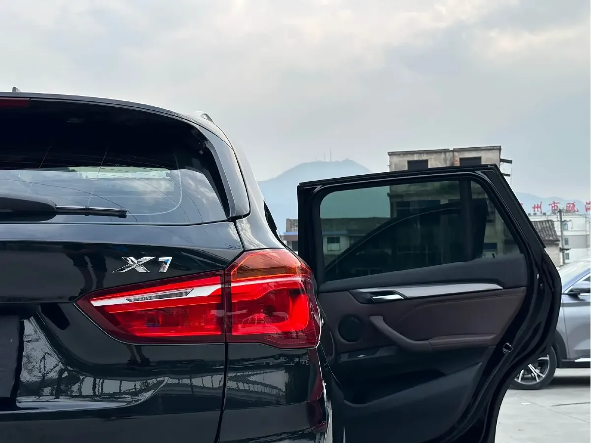 2016 BMW X1 2.0T 192HP L4 8AT,autocango,china used car exporter,china ev exporter,chinese used car exporter,chinese used ev exporter