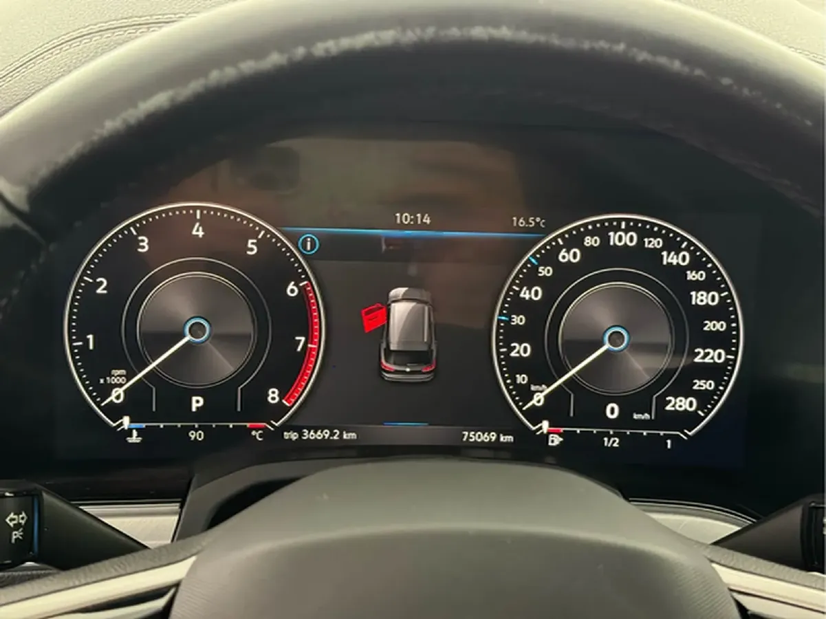 2021 Volkswagen Touareg 3.0T 340HP V6 8AT,autocango,china used car exporter,china ev exporter,chinese used car exporter,chinese used ev exporter