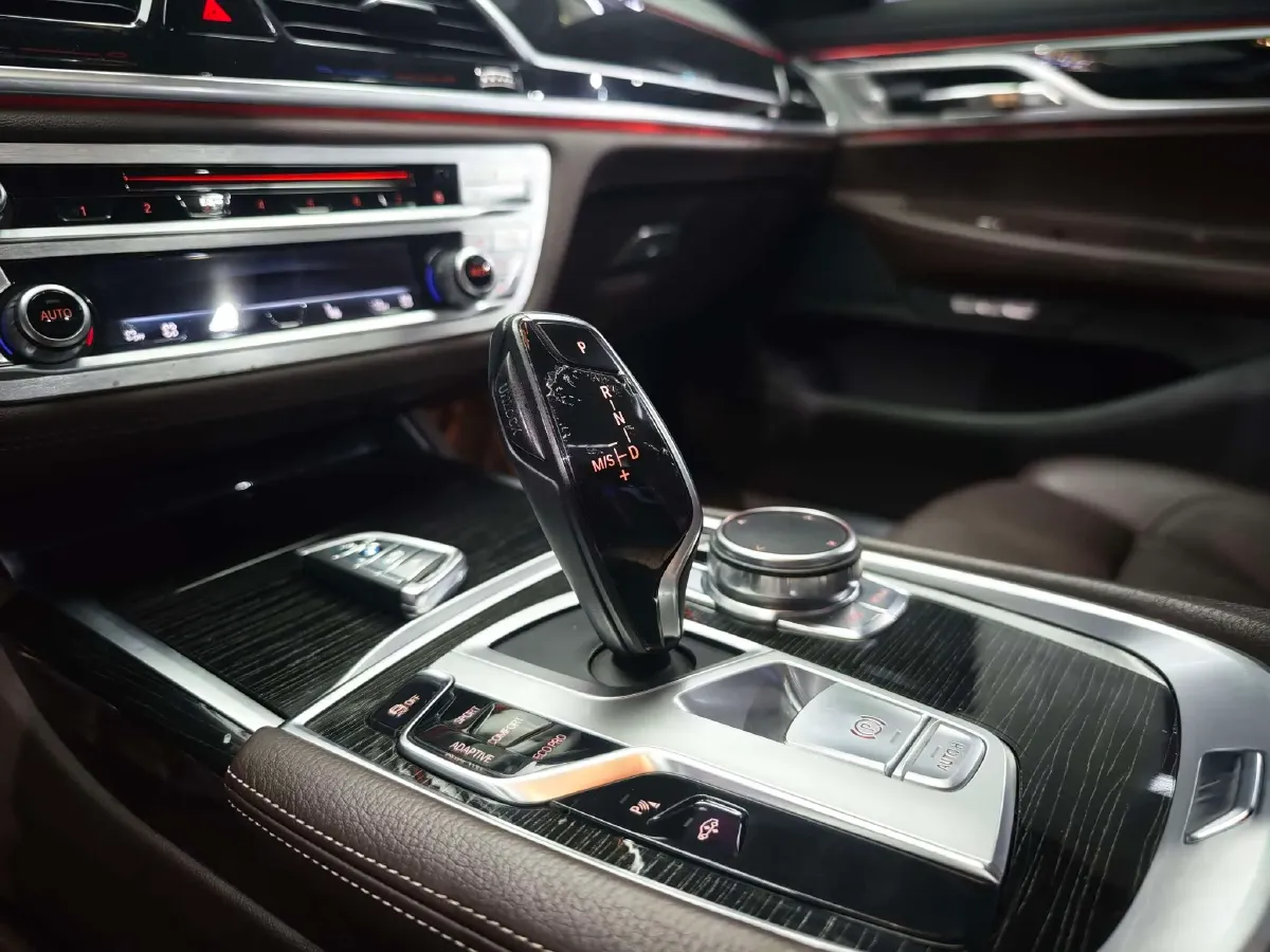 2018 BMW 7 Series 2.0T 258HP L4 8AT,autocango,china used car exporter,china ev exporter,chinese used car exporter,chinese used ev exporter