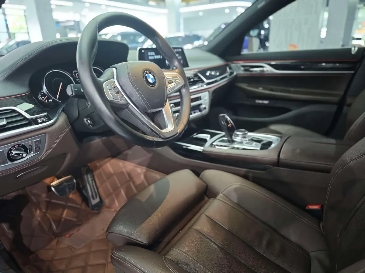 2018 BMW 7 Series 2.0T 258HP L4 8AT,autocango,china used car exporter,china ev exporter,chinese used car exporter,chinese used ev exporter