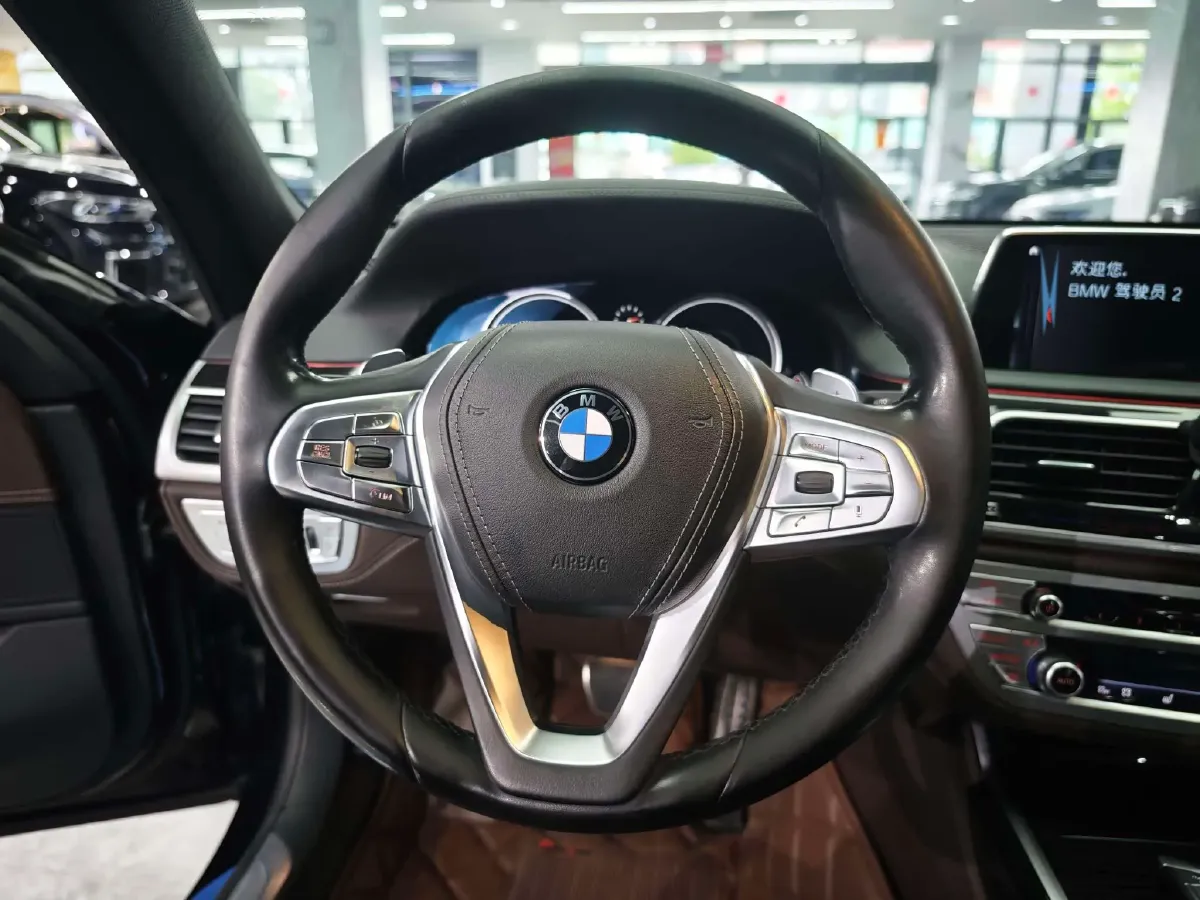 2018 BMW 7 Series 2.0T 258HP L4 8AT,autocango,china used car exporter,china ev exporter,chinese used car exporter,chinese used ev exporter