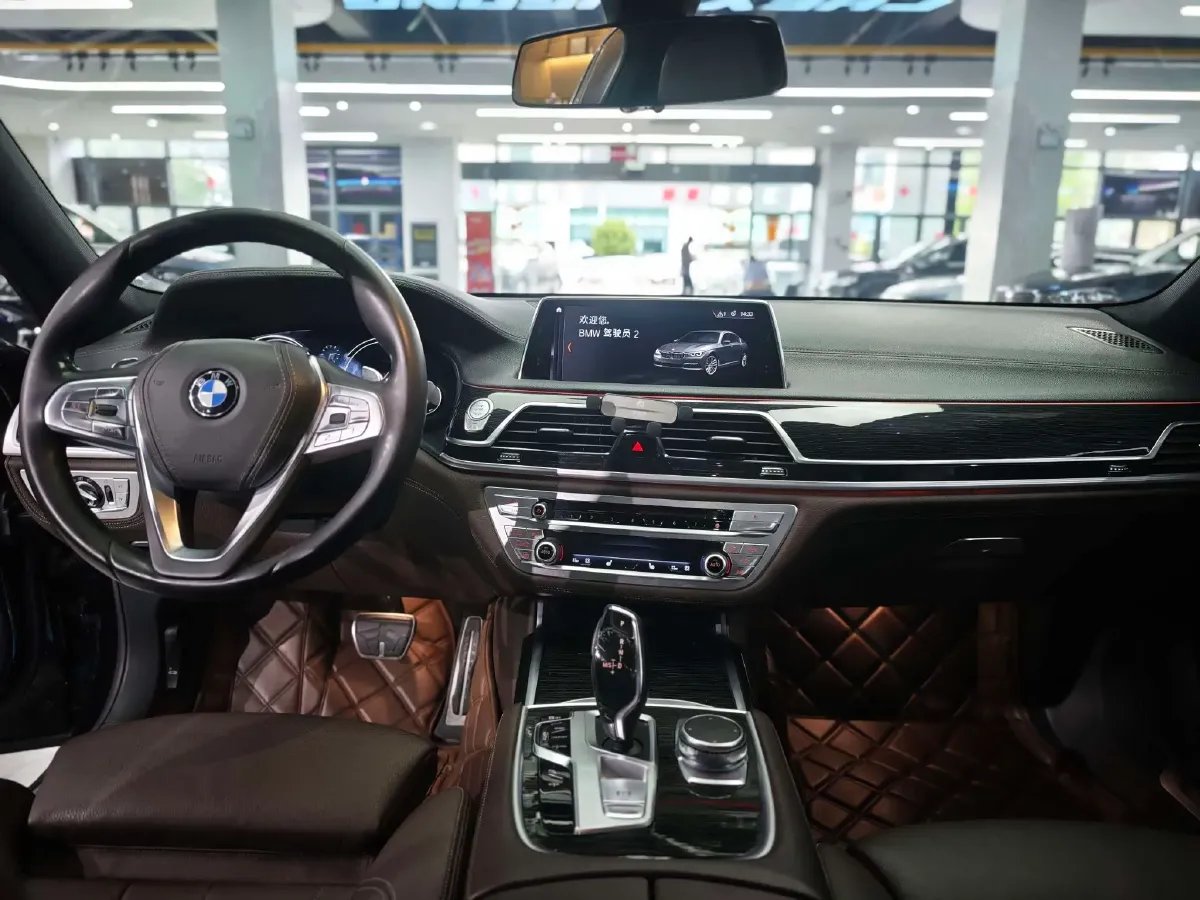 2018 BMW 7 Series 2.0T 258HP L4 8AT,autocango,china used car exporter,china ev exporter,chinese used car exporter,chinese used ev exporter