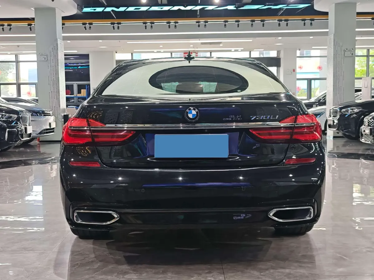 2018 BMW 7 Series 2.0T 258HP L4 8AT,autocango,china used car exporter,china ev exporter,chinese used car exporter,chinese used ev exporter