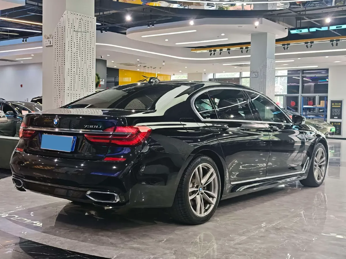 2018 BMW 7 Series 2.0T 258HP L4 8AT,autocango,china used car exporter,china ev exporter,chinese used car exporter,chinese used ev exporter