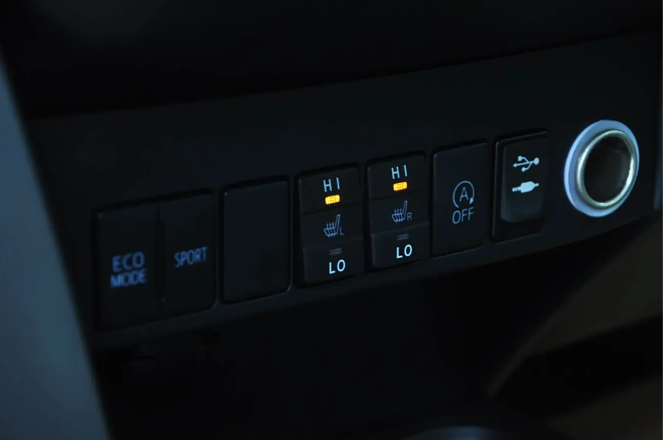 2019 Toyota RAV4 2.0L 151HP L4 CVT,autocango,china used car exporter,china ev exporter,chinese used car exporter,chinese used ev exporter