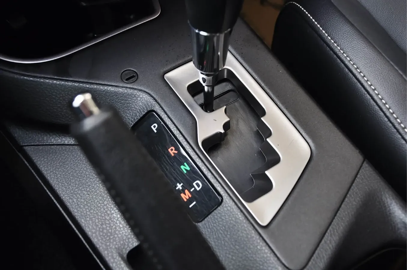 2019 Toyota RAV4 2.0L 151HP L4 CVT,autocango,china used car exporter,china ev exporter,chinese used car exporter,chinese used ev exporter