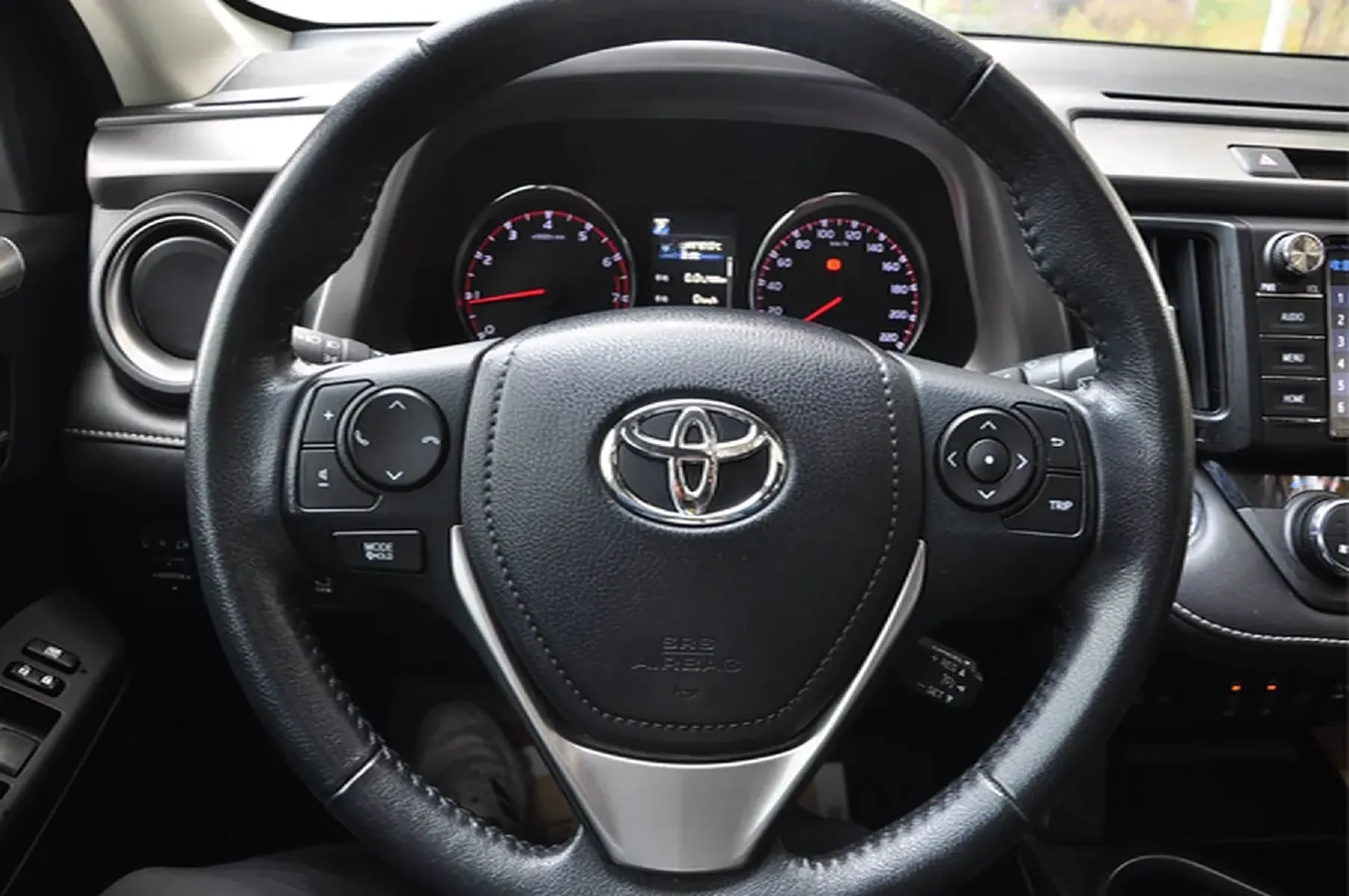 2019 Toyota RAV4 2.0L 151HP L4 CVT,autocango,china used car exporter,china ev exporter,chinese used car exporter,chinese used ev exporter