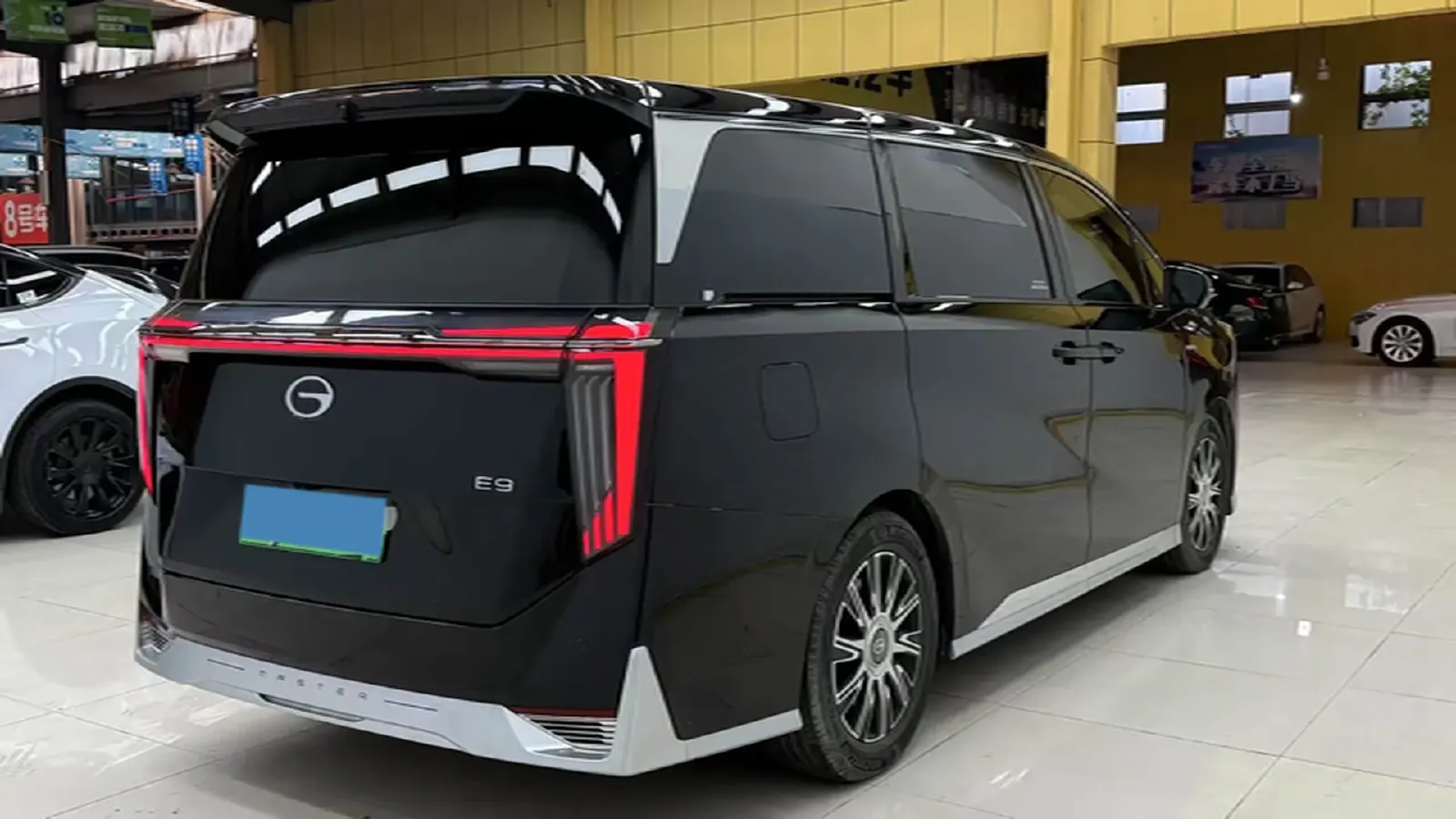 2024 GAC Trumpchi E9 2.0T 190HP L4 2DHT PHEV 25.57KWH,autocango,china used car exporter,china ev exporter,chinese used car exporter,chinese used ev exporter
